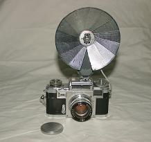 德国1938年康太克斯相机和金属闪光伞灯