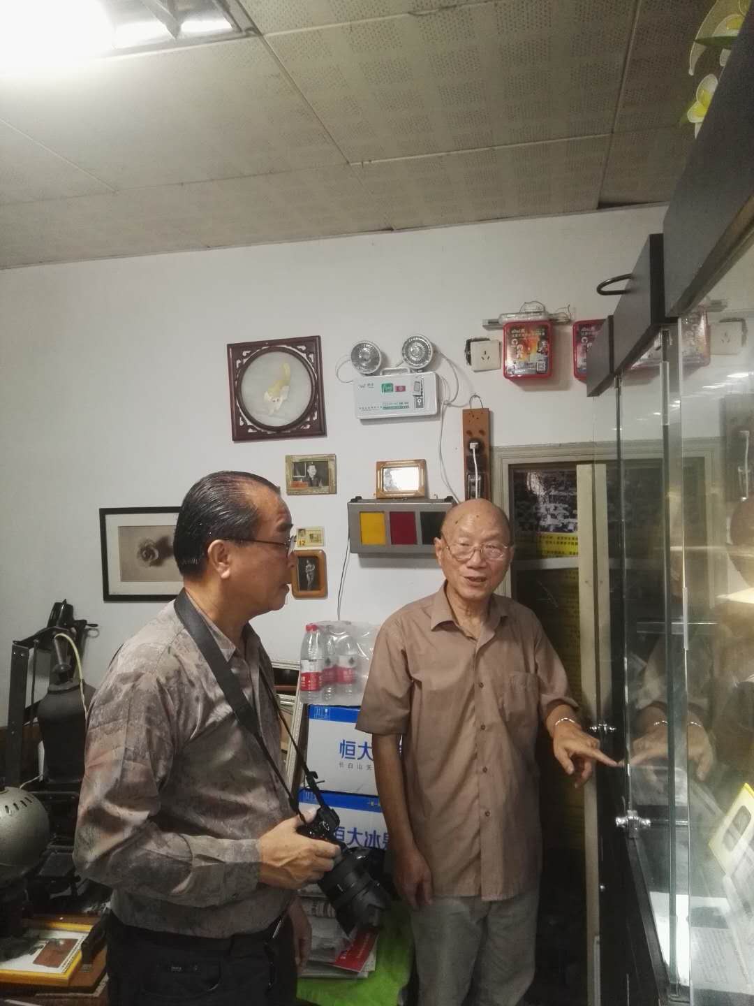 文章附图